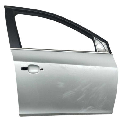 Porta Dianteira Direita Chevrolet Cruze 2012 A 2016 Detalhe