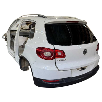 Retalho Traseira Completa Volkswagen Tiguan 2010 2011