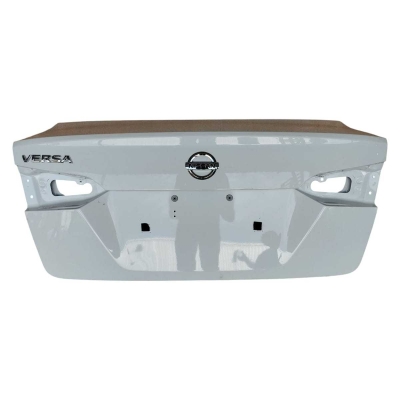 Tampa Traseira Nissan New Versa 2021 2022 2023 Impecável 