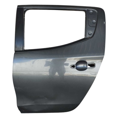 Porta Traseira Esquerda L200 Triton 2018 A 2022 Detalhe