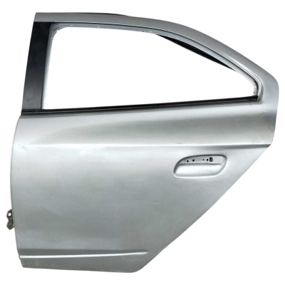 Porta Traseira Esquerda Chevrolet Onix 2013/2019 Recuperada