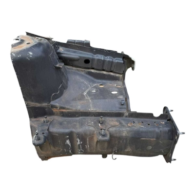 Retalho Ponta Longarina Esquerda Ford Focus Se 2015 A 2019