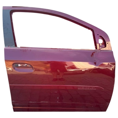 Porta Diant Dir Chevrolet Onix Prisma 2013 A 2019 C/Avaria