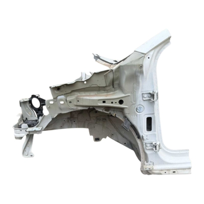 Retalho Caixa Roda Esquerda Peugeot 2008 2015 A 2019