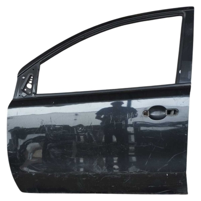 Porta Dianteira Esquerda Nissan Livina 2012 Com Detalhes