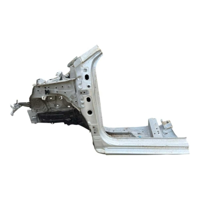 Retalho Caixa Roda Esquerda Toyota Yaris 2021 A 2025