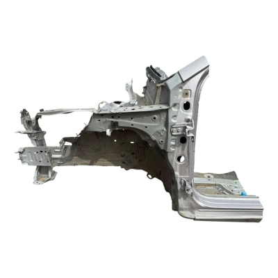 Retalho Caixa Roda Esquerda Toyota Yaris 2022 A 2025