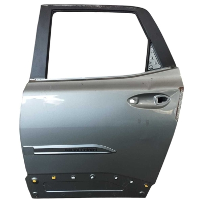 Porta Traseira Esquerda Chevrolet Montana 2023 A 2025 Avaria
