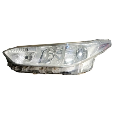 Farol Esquerdo Toyota Yaris Sedan 2018 A 2022 Avaria