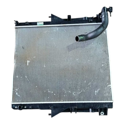 Radiador Mitsubishi L200 Triton 2.4 2021 A 2025 Avaria