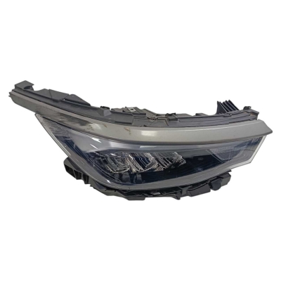 Farol Direito Fiat Fastback 2021 A 2025 Avaria